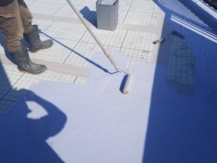 屋上中塗り/サラセーヌ防水材